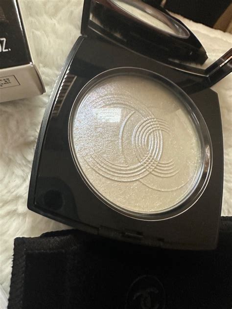 chanel highlighter ocean|Chanel illuminating powder instructions.